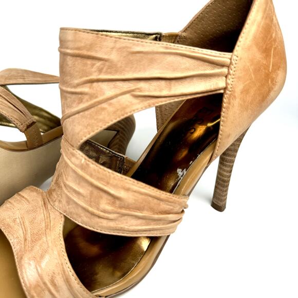 GUESS Women’s Strappy High Heel Sandals Tan Leather Open Toe Pumps Size 7.5 - Picture 9 of 10